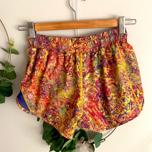 Lululemon Hotty Hot Short Seawheeze 2019 Size 4 shorts 2.5” regular - Picture 2 of 10